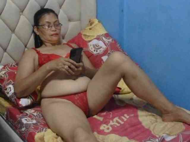 hOtGranny4u webcam