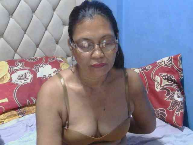 hOtGranny4u webcam