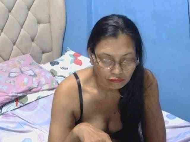hOtGranny4u webcam