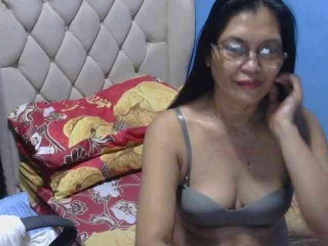 hOtGranny4u webcam