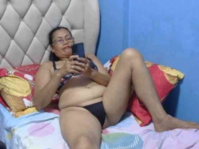 hOtGranny4u