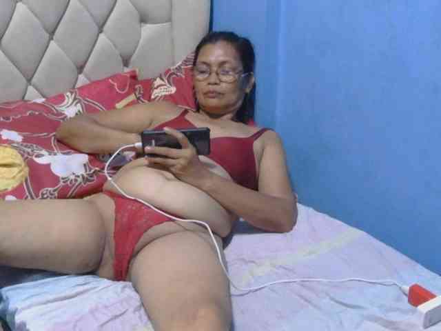 hOtGranny4u