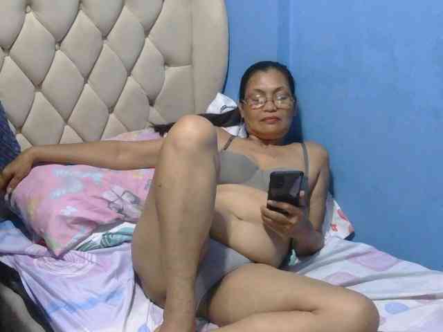 hOtGranny4u