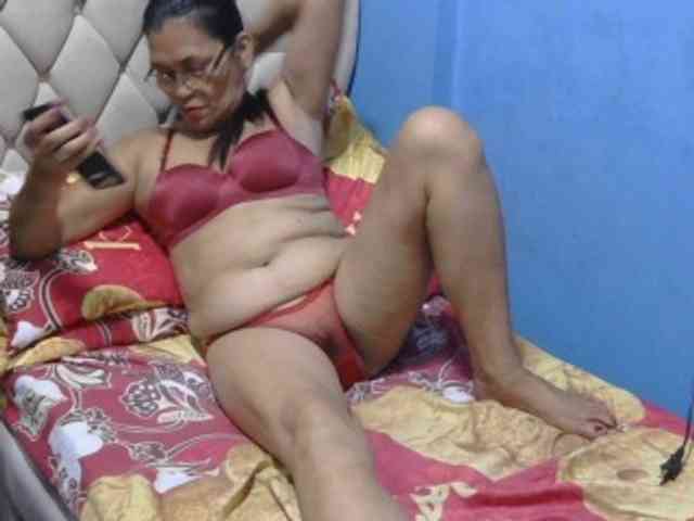 hOtGranny4u webcam