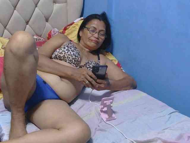 hOtGranny4u