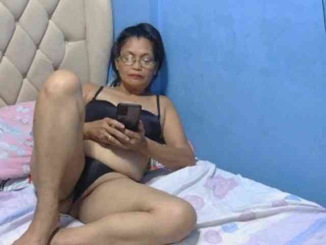 hOtGranny4u webcam