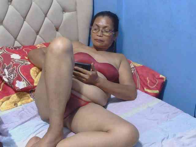 hOtGranny4u