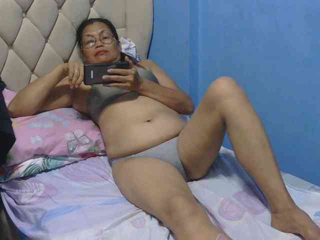hOtGranny4u