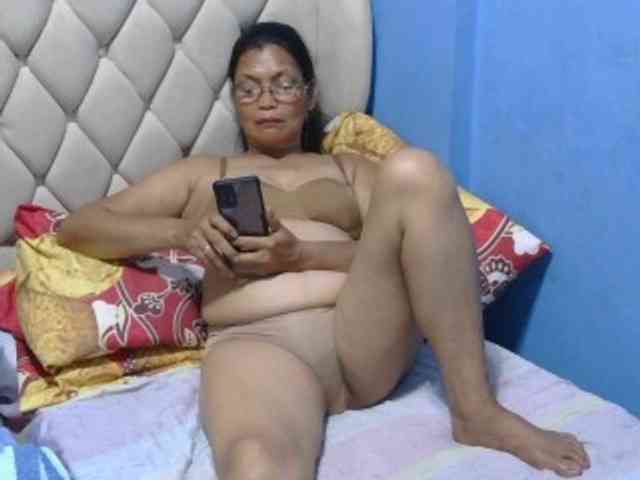 hOtGranny4u hOtGranny4u