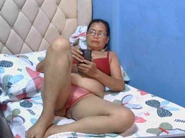 hOtGranny4u webcam