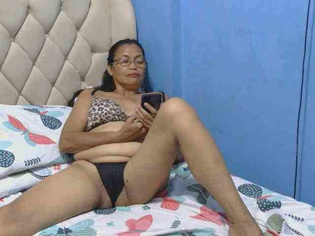 hOtGranny4u hOtGranny4u