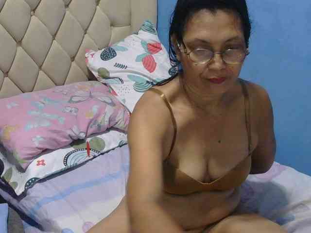 hOtGranny4u webcam