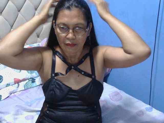 hOtGranny4u webcam