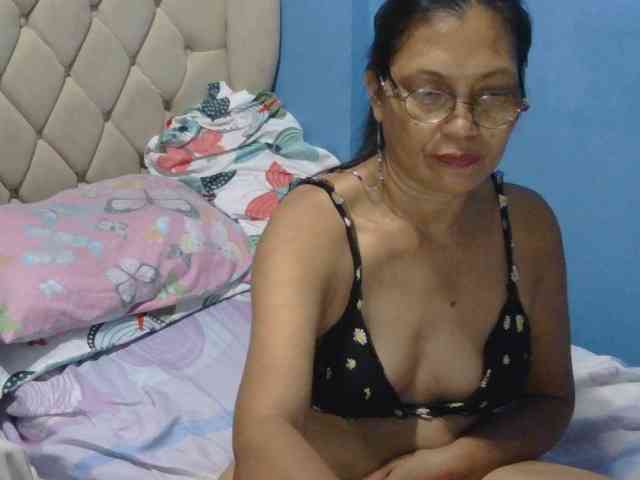 hOtGranny4u webcam