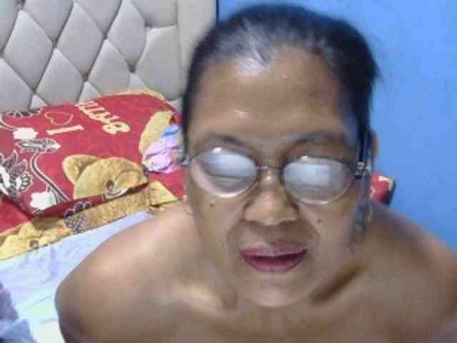 hOtGranny4u webcam
