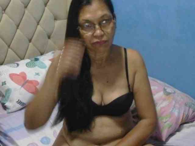 hOtGranny4u webcam