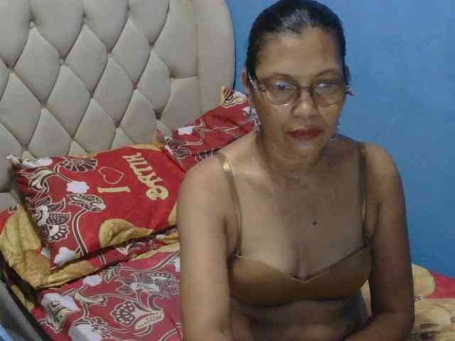 hOtGranny4u hOtGranny4u