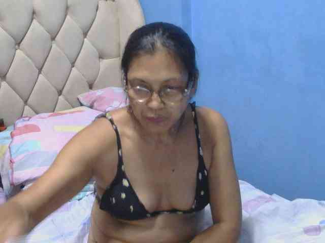 hOtGranny4u webcam