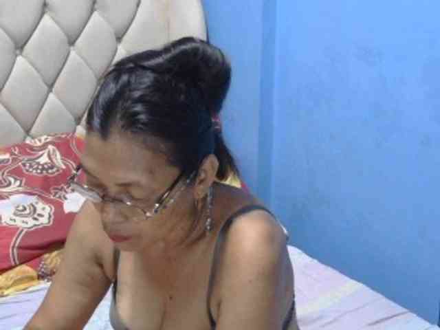 hOtGranny4u