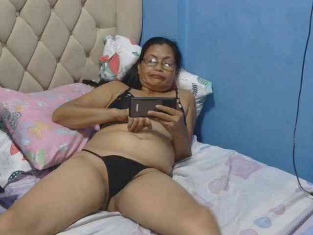 hOtGranny4u webcam