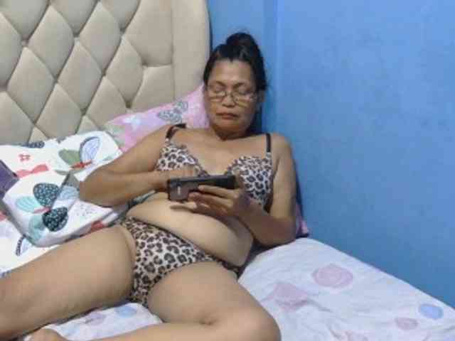 hOtGranny4u webcam
