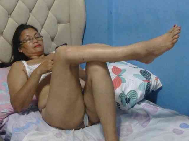 hOtGranny4u webcam