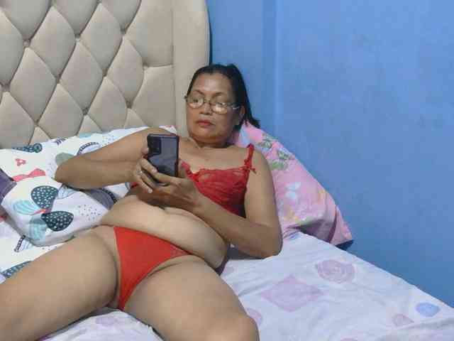 hOtGranny4u