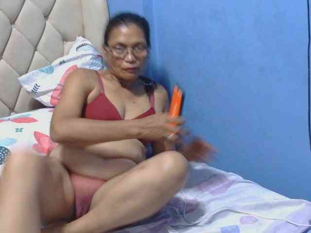 hOtGranny4u hOtGranny4u
