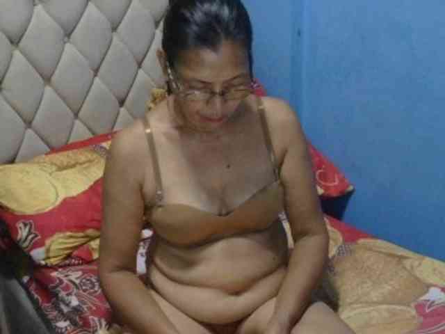 hOtGranny4u