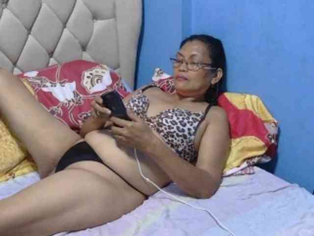 hOtGranny4u webcam