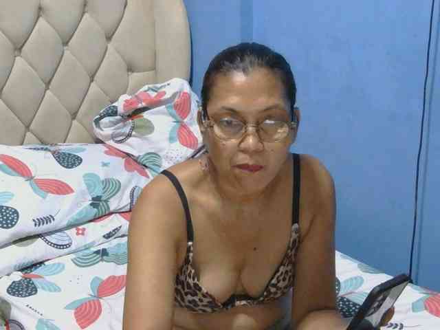 hOtGranny4u