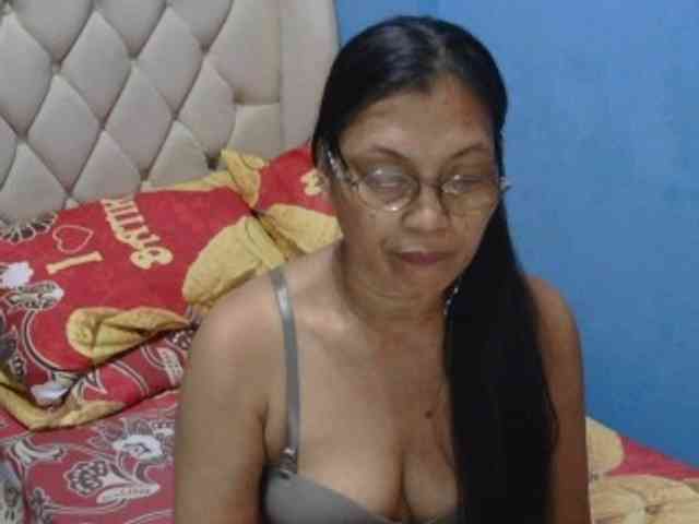 hOtGranny4u webcam