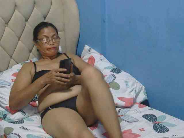 hOtGranny4u webcam