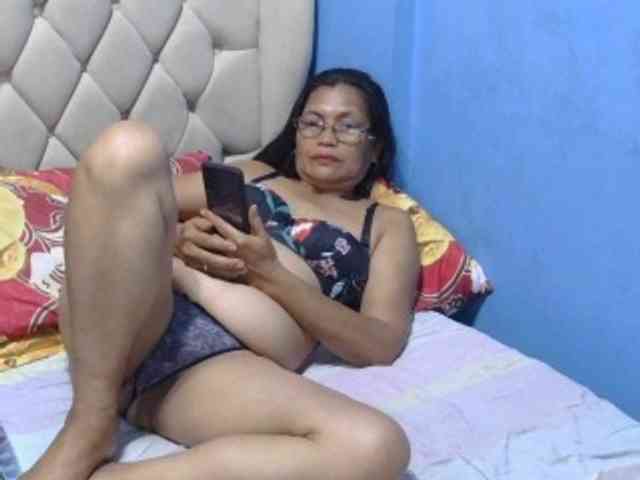 hOtGranny4u
