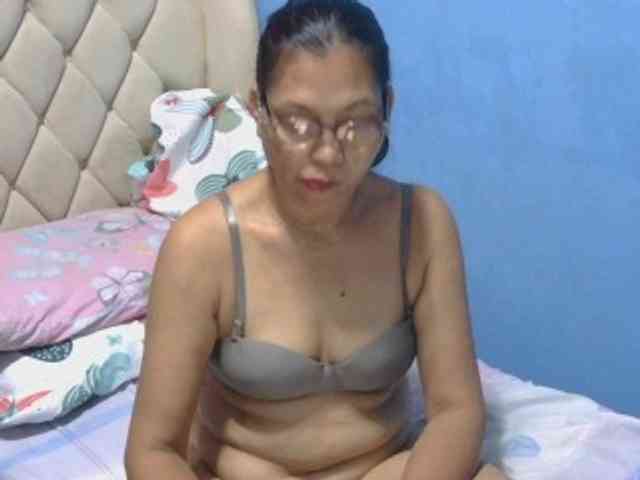 hOtGranny4u