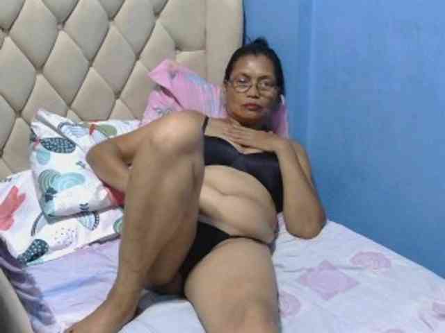 hOtGranny4u webcam