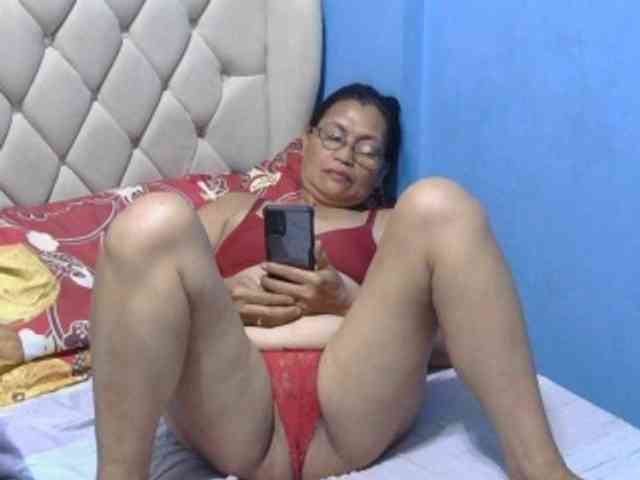hOtGranny4u webcam