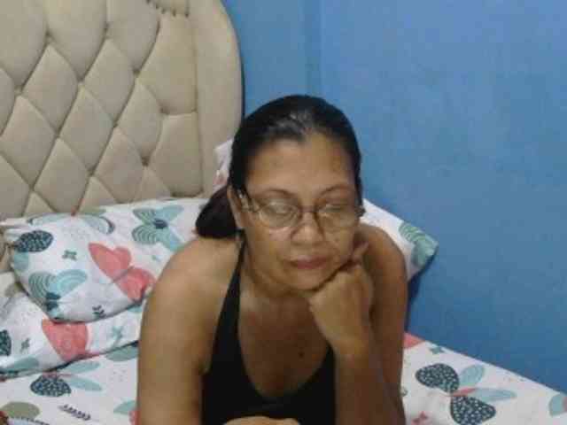 hOtGranny4u webcam