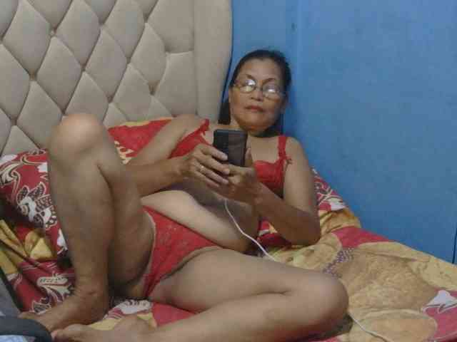 hOtGranny4u