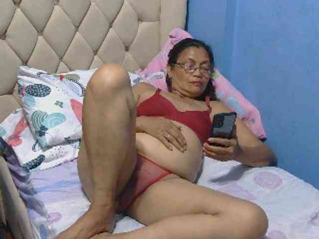 hOtGranny4u webcam