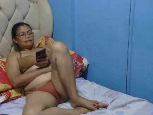 hOtGranny4u