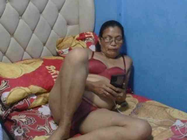 hOtGranny4u webcam