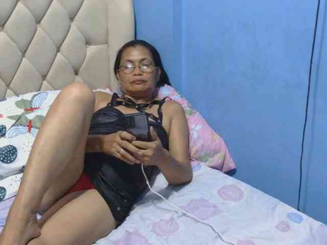 hOtGranny4u webcam