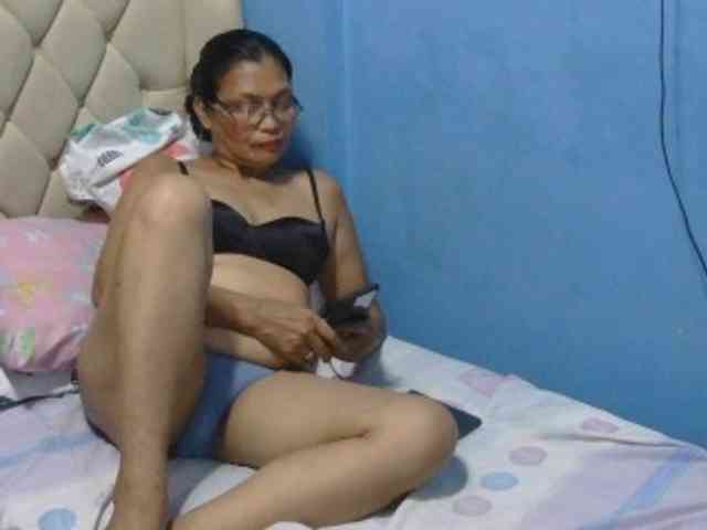 hOtGranny4u webcam