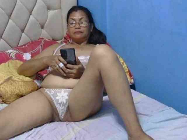 hOtGranny4u