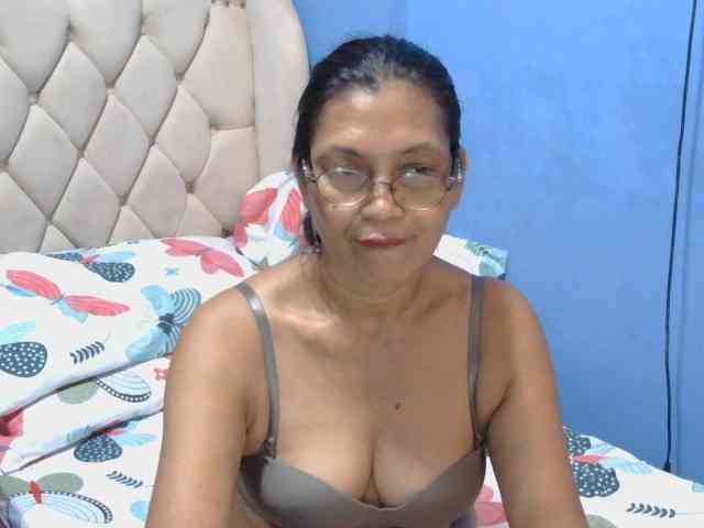 hOtGranny4u webcam