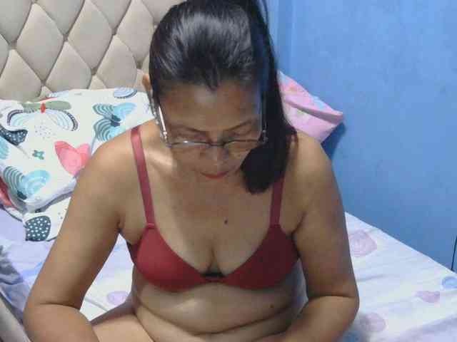 hOtGranny4u