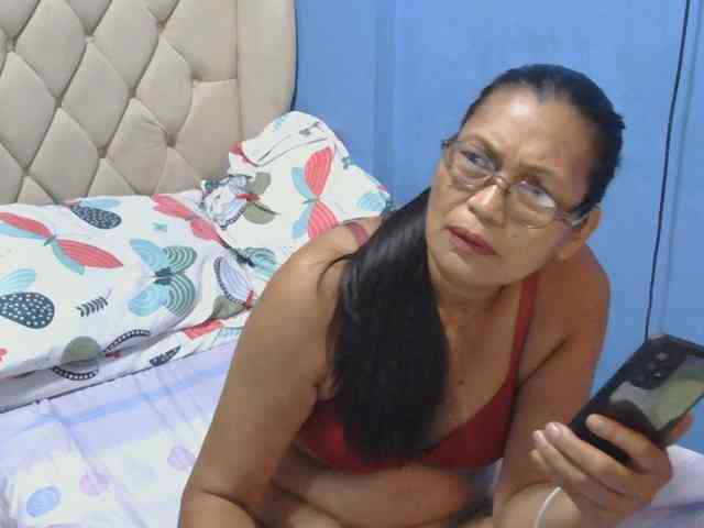 hOtGranny4u webcam