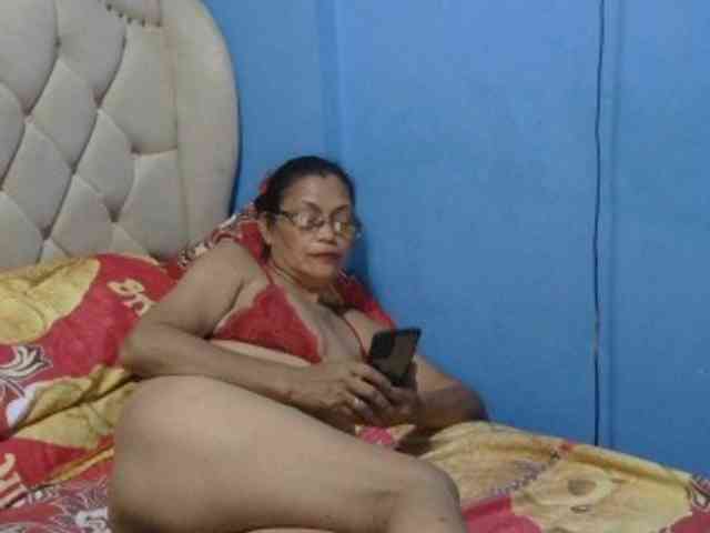hOtGranny4u