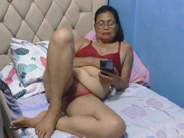 hOtGranny4u